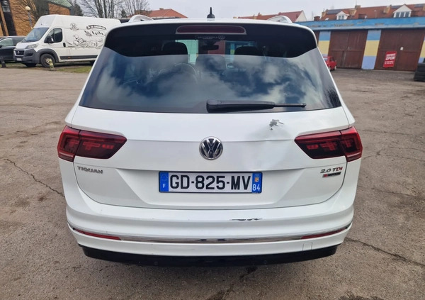 Volkswagen Tiguan cena 55900 przebieg: 110000, rok produkcji 2017 z Chodzież małe 407